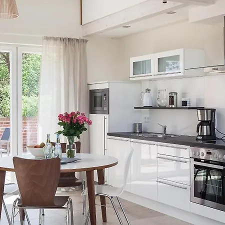 Haus Seefeuer 03 بيت للعطل فاستروم